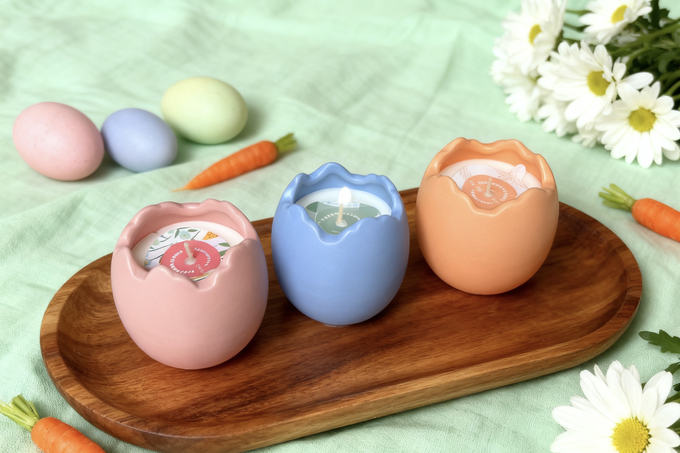 Easter Ceramic Egg candle (115g wax fill)